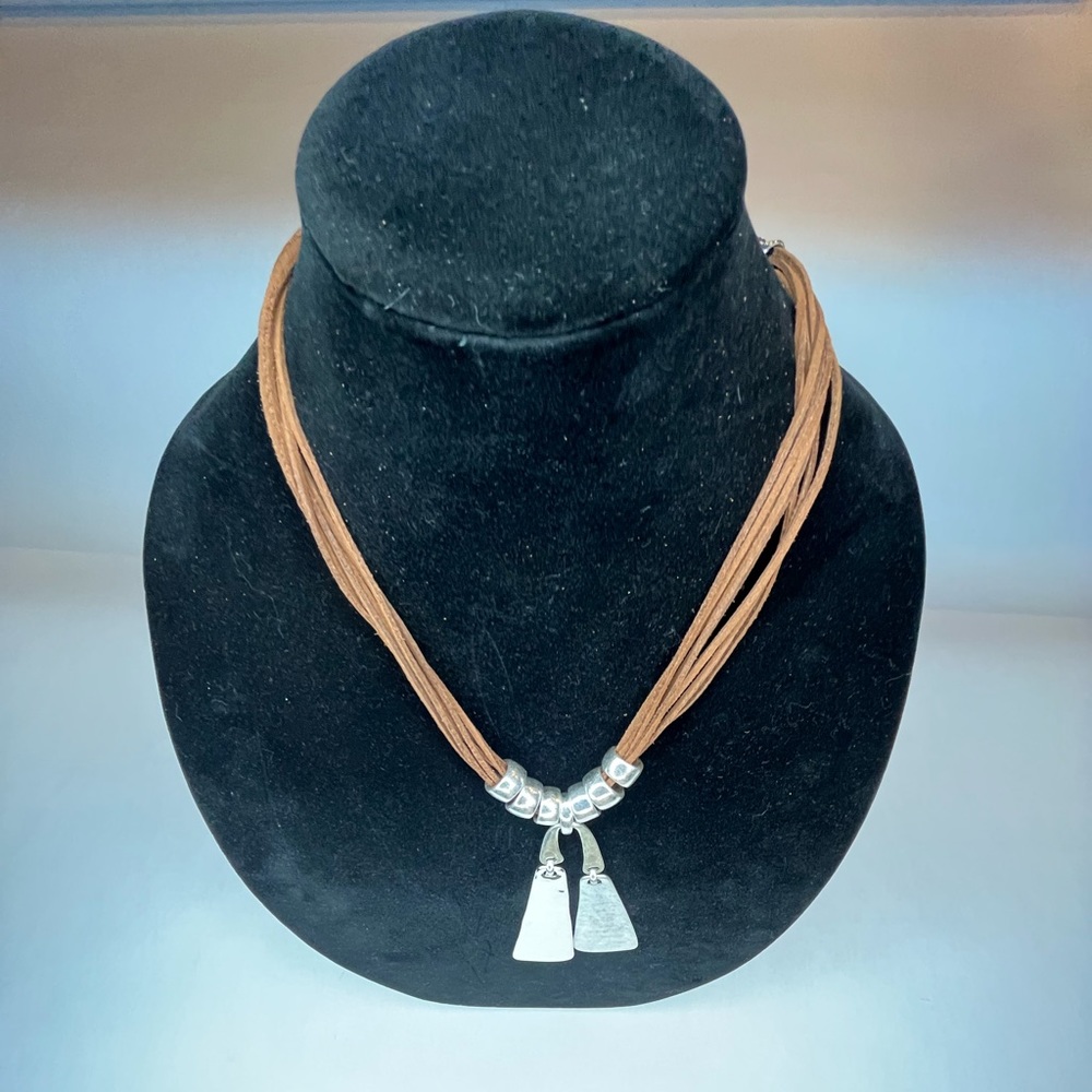 NECKLACE - Picture 8 of 12